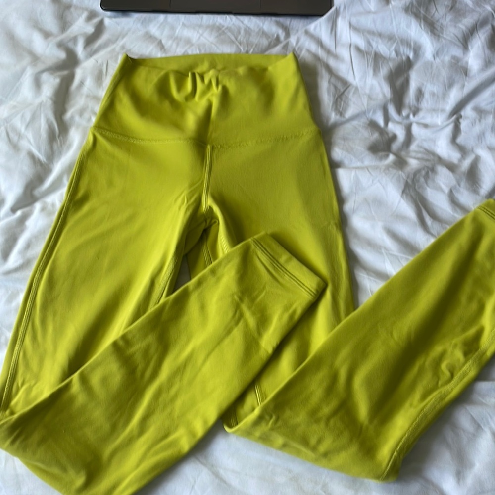 LuLu Lemon Align High-rise 25” Yellow Serpentine leggings size 0